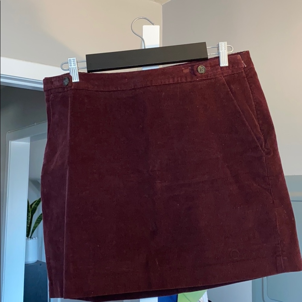 Banana Repulic maroon corduroy mini skirt